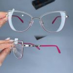 عینک فریم فلزی گربه ای     010101085