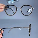 عینک فریم کائوچویی زاویه دار پلنگی    010101587