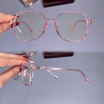 عینک فریم کائوچویی زاویه دار مربع    010101423