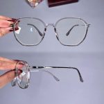 عینک فریم کائوچویی زاویه دار مربع   010101424