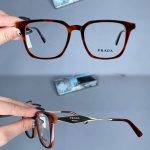 عینک فریم کائوچویی زاویه دار پلنگی   010101684