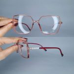 عینک فریم کائوچویی زاویه دار مربع       010102619